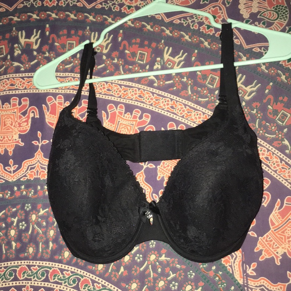 Body by Victoria perfect coverage black lace bra